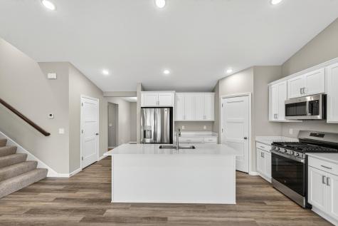 915 Yellowcrest Street SW Delano MN 55328