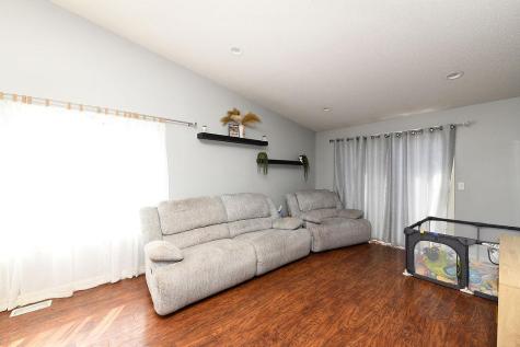 4254 39 1/2 Avenue S Fargo ND 58104