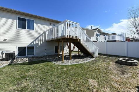 4254 39 1/2 Avenue S Fargo ND 58104
