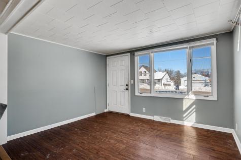 1004 E Main Street Caledonia MN 55921