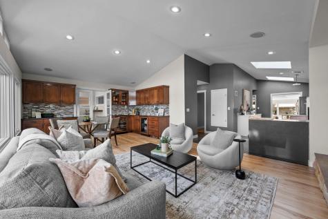 3090 Hamline Avenue N Roseville MN 55113