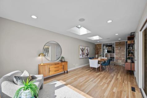 3090 Hamline Avenue N Roseville MN 55113