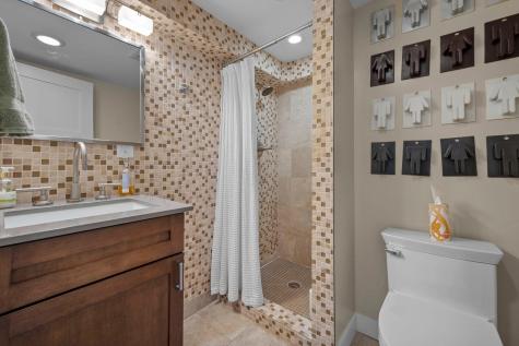 3090 Hamline Avenue N Roseville MN 55113