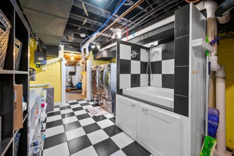 3090 Hamline Avenue N Roseville MN 55113