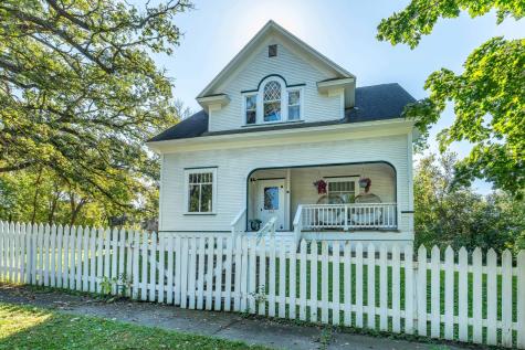 322 3rd Avenue SE Pelican Rapids MN 56572