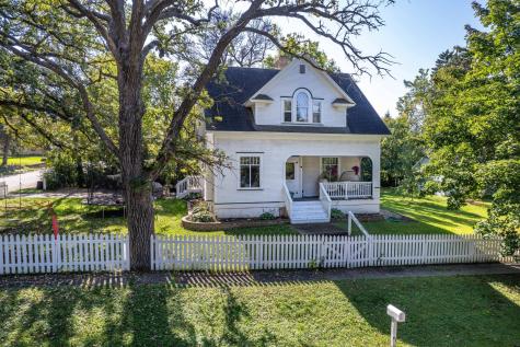 322 3rd Avenue SE Pelican Rapids MN 56572