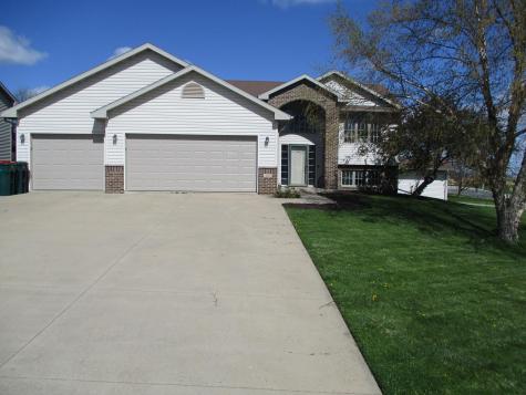 125 Sandstone Drive NW Eyota MN 55934