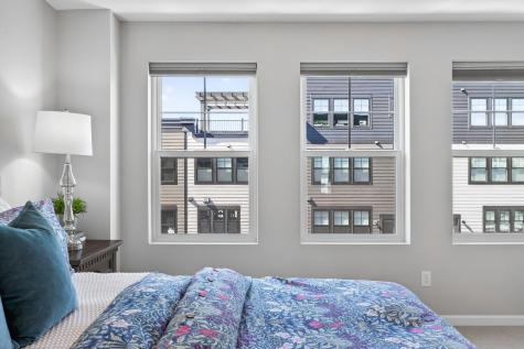 875 W Falls Passage Saint Paul MN 55116