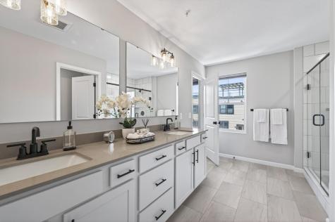 875 W Falls Passage Saint Paul MN 55116