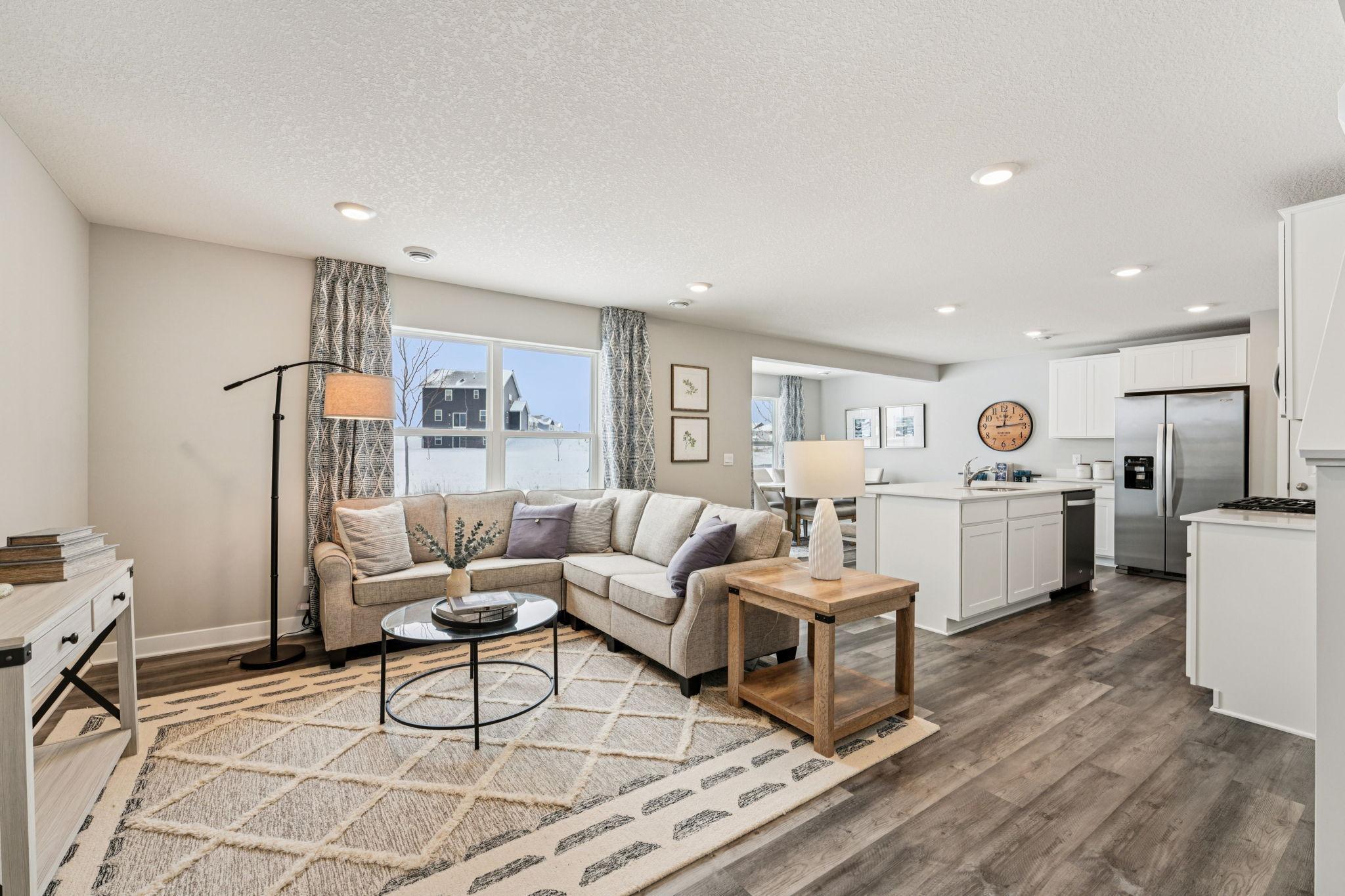 2084 Clearwater Terrace Shakopee MN 55379