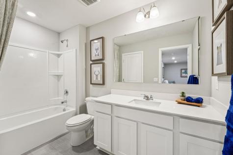 2084 Clearwater Terrace Shakopee MN 55379