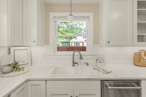 1697 Taylor Avenue Saint Paul MN 55104