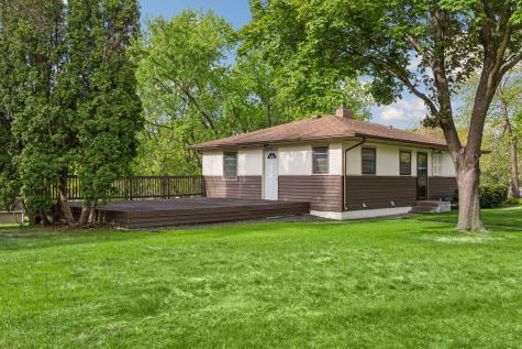 868 Oakwood Drive Anoka MN 55303