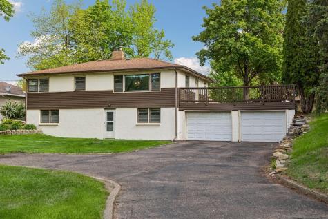868 Oakwood Drive Anoka MN 55303