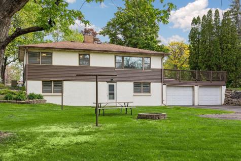 868 Oakwood Drive Anoka MN 55303
