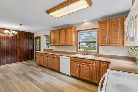 868 Oakwood Drive Anoka MN 55303