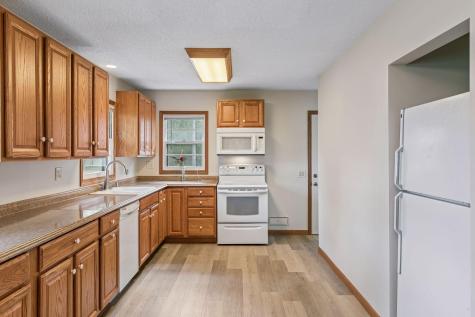 868 Oakwood Drive Anoka MN 55303