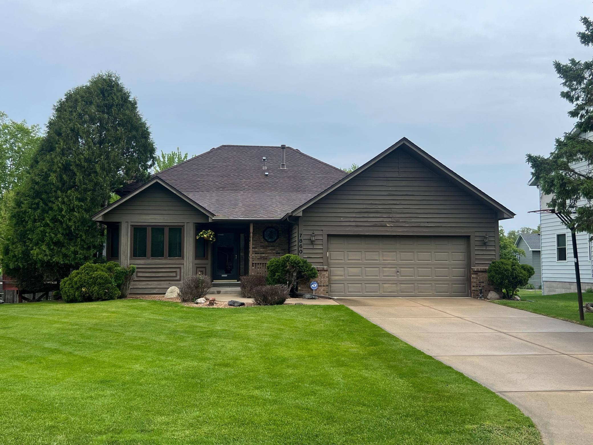 7860 Upper 17th Street N Oakdale MN 55128