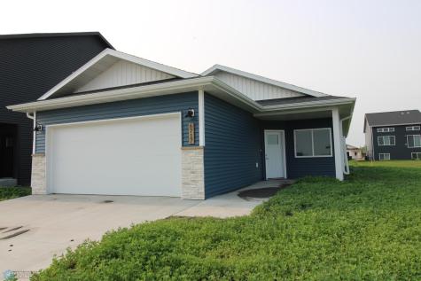 3743 33rd Street S Moorhead MN 56560