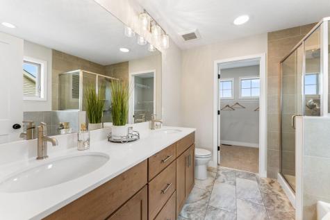17924 Headwaters Drive Lakeville MN 55044