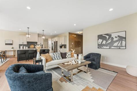 17924 Headwaters Drive Lakeville MN 55044