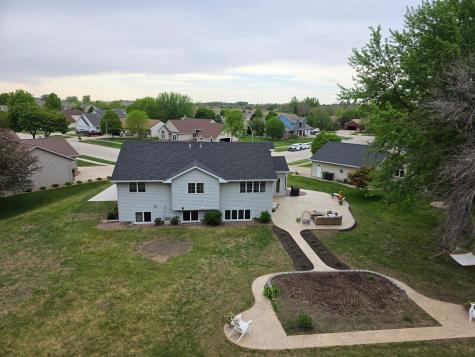 885 Briarwood Drive Worthington MN 56187
