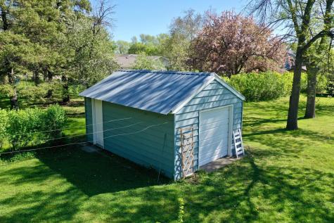 606 3rd Avenue S Raymond MN 56282