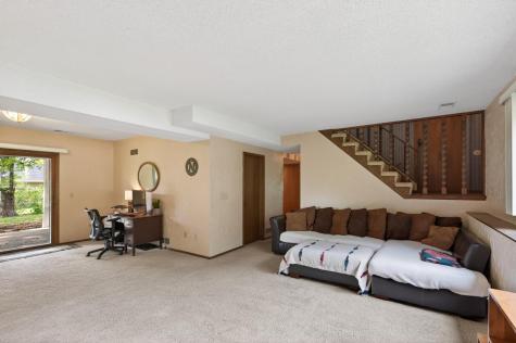 15026 Chestnut Drive Burnsville MN 55306