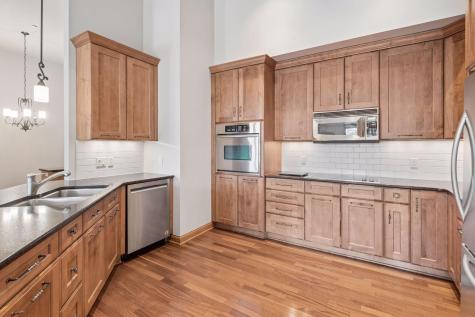 555 Oak Ridge Place Hopkins MN 55305