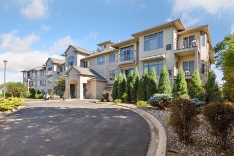 555 Oak Ridge Place Hopkins MN 55305