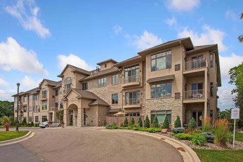 555 Oak Ridge Place Hopkins MN 55305