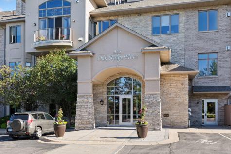 555 Oak Ridge Place Hopkins MN 55305