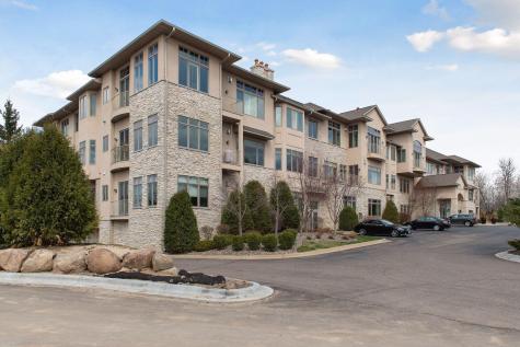 555 Oak Ridge Place Hopkins MN 55305