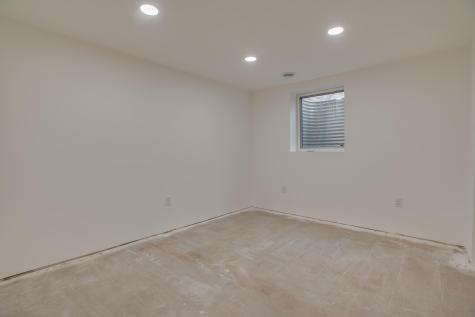 649 7th Avenue E West Fargo ND 58078