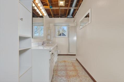 515 Columbus Avenue Cohasset MN 55721