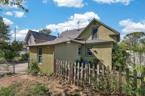 616 Johnson Street Anoka MN 55303