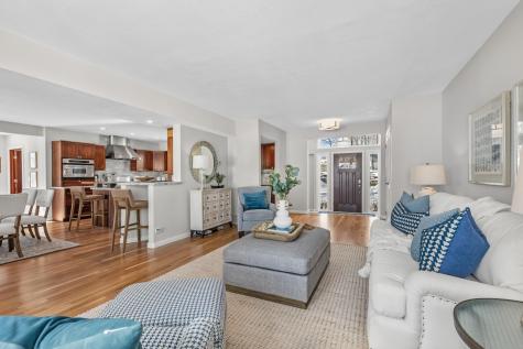 630 Carver Beach Road Chanhassen MN 55317