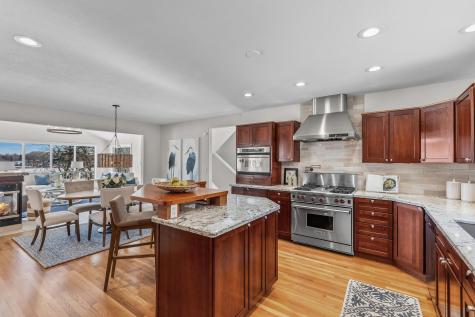 630 Carver Beach Road Chanhassen MN 55317