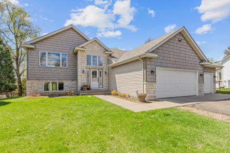 5725 157th Street N Hugo MN 55038