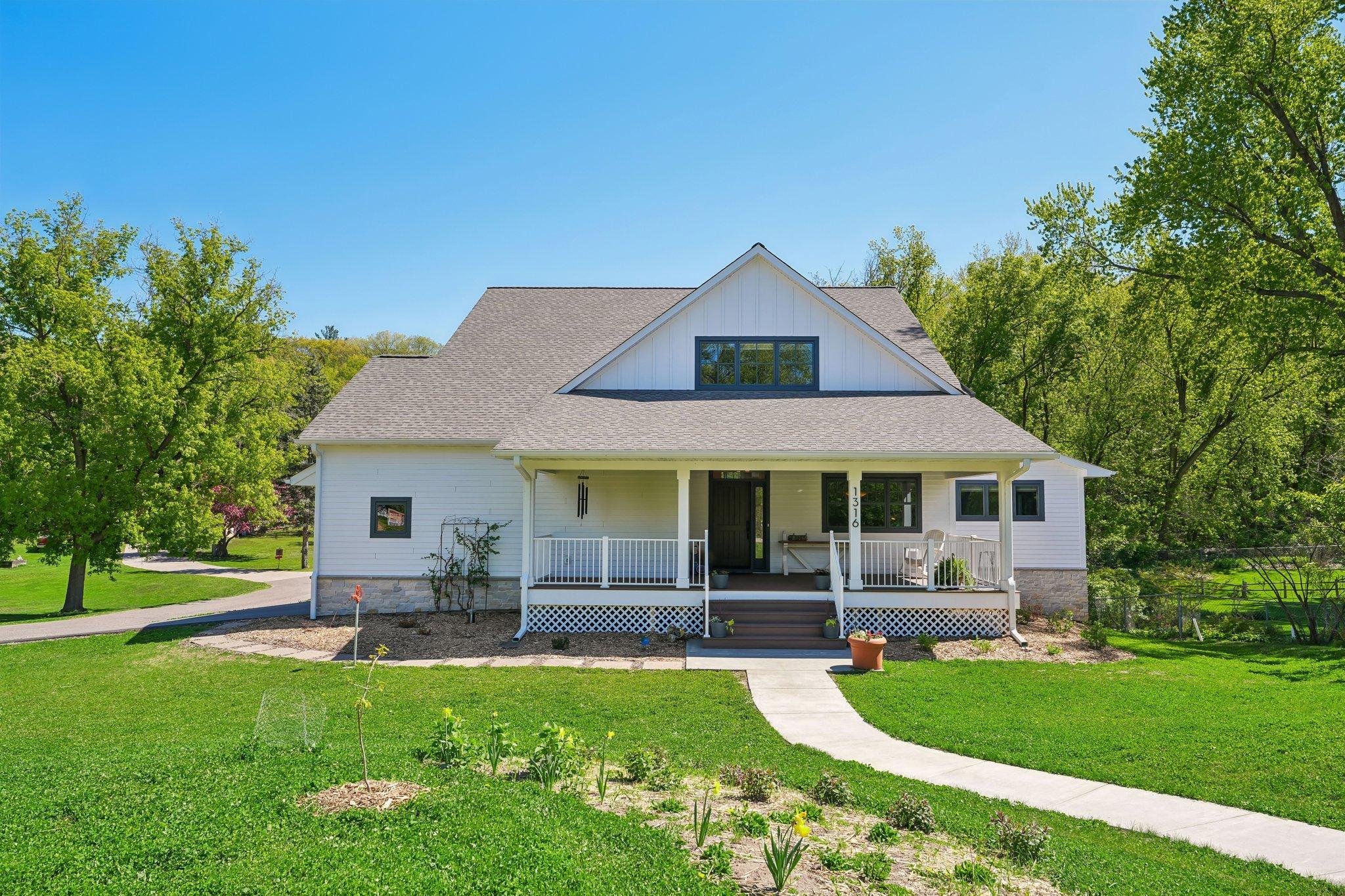 1316 3rd Street Mendota MN 55150