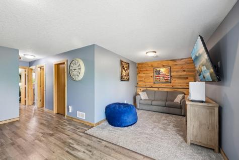 721 Horseshoe Lane Braham MN 55006