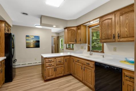 805 Kingsview Lane N Plymouth MN 55447