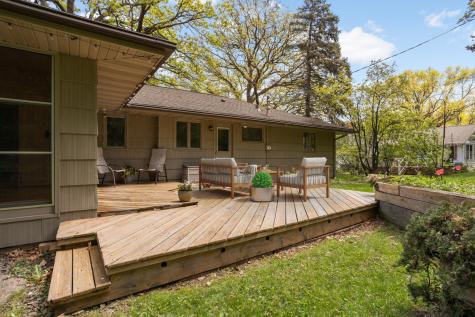 805 Kingsview Lane N Plymouth MN 55447