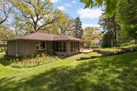 805 Kingsview Lane N Plymouth MN 55447