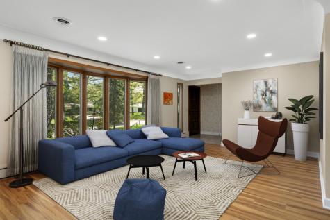805 Kingsview Lane N Plymouth MN 55447