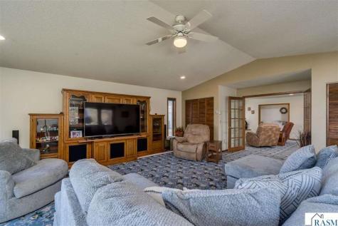 6 Learig Lane Saint James MN 56081