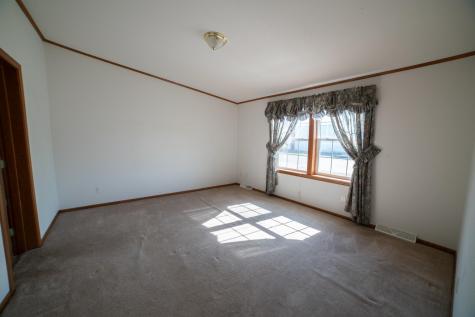 18 Cedar Avenue SE Menahga MN 56464