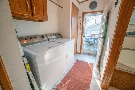 18 Cedar Avenue SE Menahga MN 56464