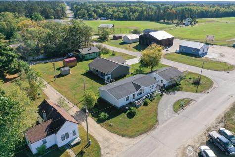 18 Cedar Avenue SE Menahga MN 56464