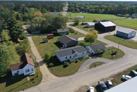 18 Cedar Avenue SE Menahga MN 56464